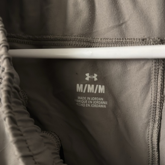 Under Armour Meridian Shorts - Picture 3 of 5